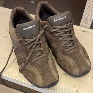 Skechers women’s suede leather Brown Sneakers